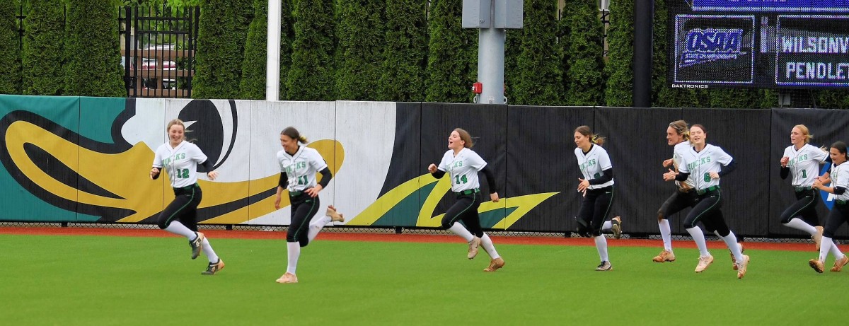 a Pendleton Wilsonville 5A softball final Leon Neuschwander 23